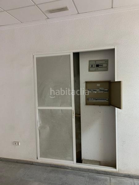 Foto 659a7315-afff-431e-9c6c-11ffc5601b7a. Locale commerciale in Plaza Crevillente - Antiguos Juzgados - El Asilo Elche / Elx