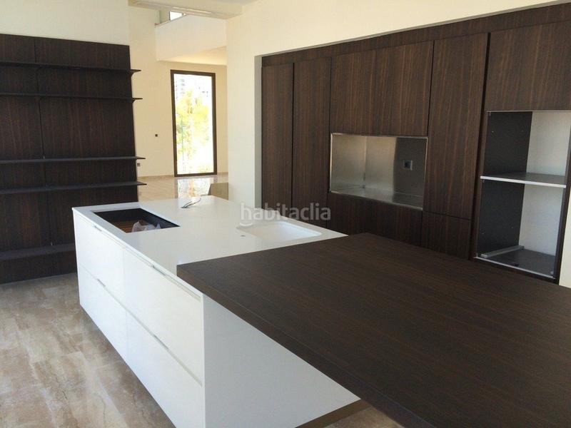 Foto e0448184-834a-44e9-a4bd-6533358cd648. Chalet avec chauffage parking piscine dans Rincón Alto Benidorm