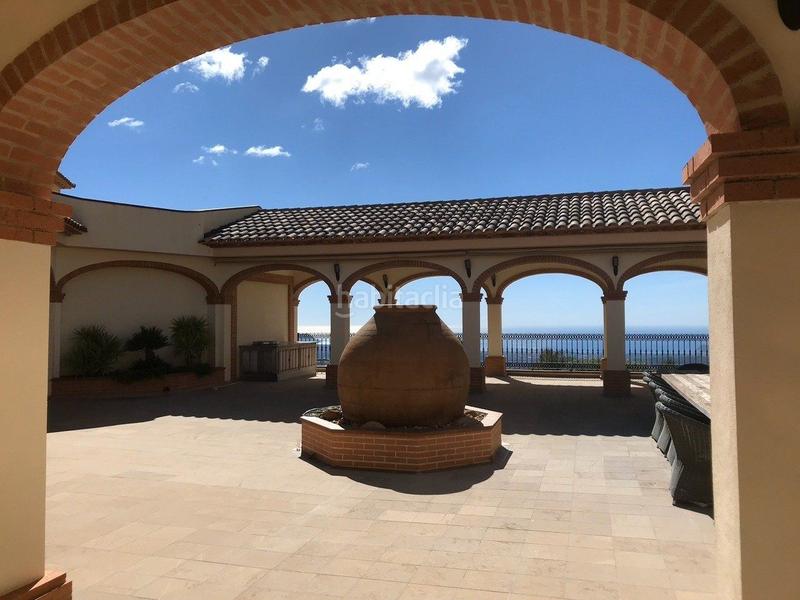 Foto 229395a7-629d-4440-a8a3-173566e24214. Miete chalet mit heizung parking pool in Benimantell