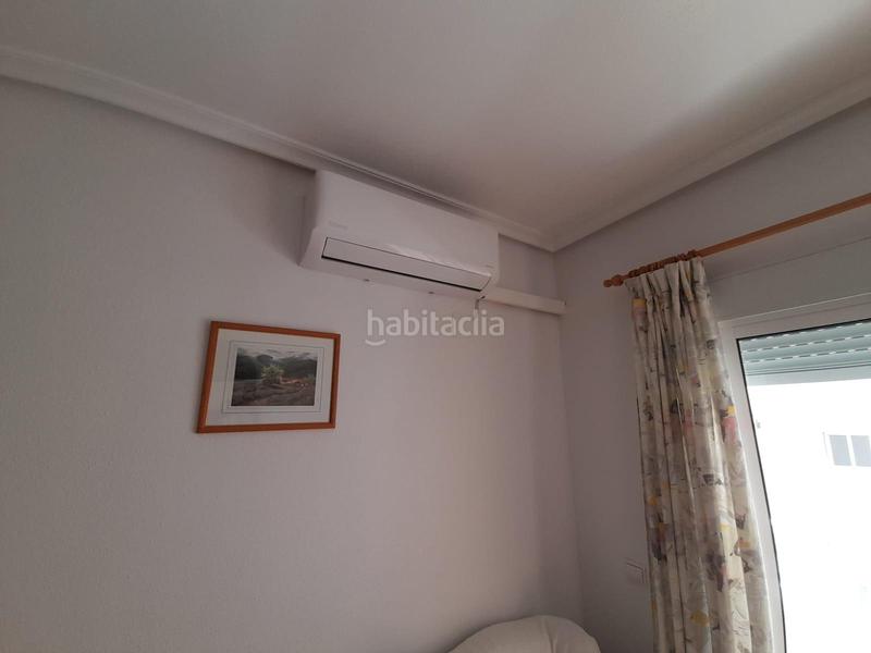 Foto d51d0fcd-3572-4f0c-b8a6-9ca745a8f610. Alquiler piso  alquiler todo el año a 100 metros de dos playas. en Torrevieja