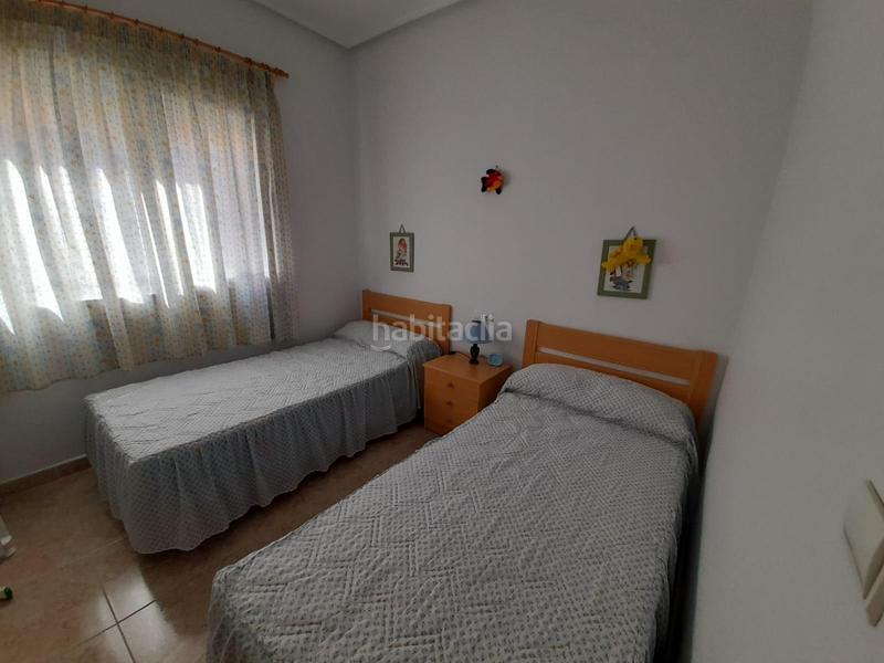 Foto e3bfc8e6-4977-4e3d-a0e8-2dbb75ebc5b0. Alquiler piso  alquiler todo el año a 100 metros de dos playas. en Torrevieja