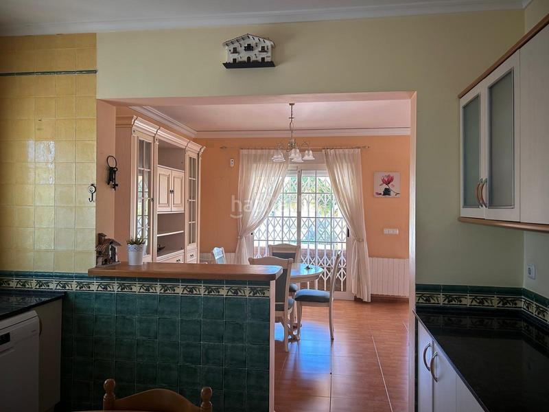 Foto b8058873-a8b3-40ff-b1e7-0d5865ce3b93. Chalet el paraiso exite, lo encontrarás en este espectacular chalet en Aspe