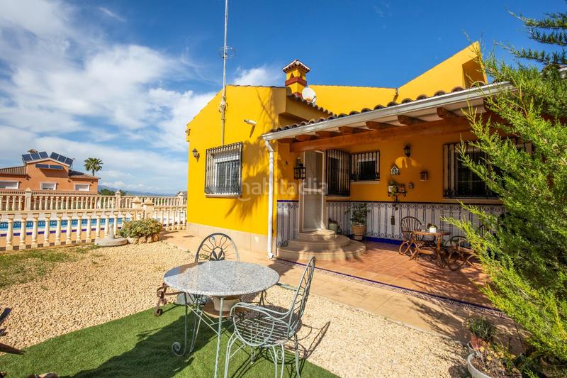 Foto 9c6fcfbe-b59e-4224-ab05-86f23ba4bbb7. Chalet in calle malaga 2 in Montepinar - La Aparecida - Raiguero Orihuela