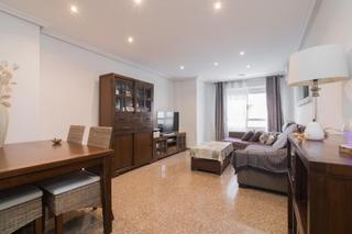 Pis a Calle jose romero lopez 30. Piso de cuatro habitaciones con ascensor en elche cerca de la av
