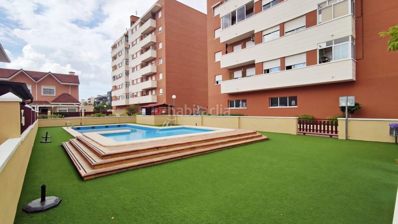 Foto 08247aa5-9f79-46d7-9c0a-c1f0c983878b. Casa adossada amb aparcament piscina a Ciutat Universitària Elche / Elx