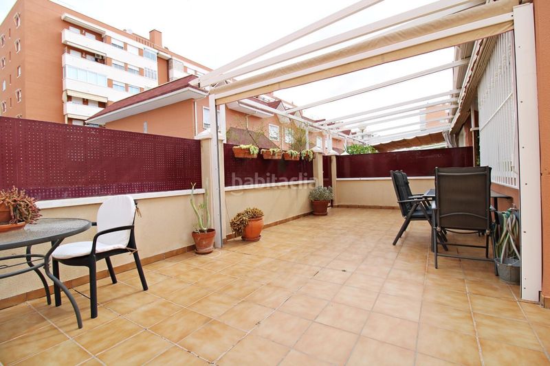 Foto 5e1b30ec-7f71-44d3-bf27-6056b0cf8de0. Casa adossada amb aparcament piscina a Ciutat Universitària Elche / Elx