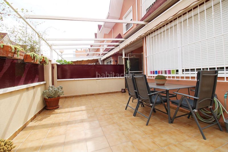 Foto db53c3f2-b38c-4012-a93d-eb5a0ed7f581. Casa adossada amb aparcament piscina a Ciutat Universitària Elche / Elx