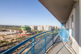 Pis a Alginet 7. Piso de 3 habitaciones en urbanización en altabix elche con vist