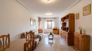 Appartamento in Almoradí. Amplio y luminoso piso en el corazón de almoradí