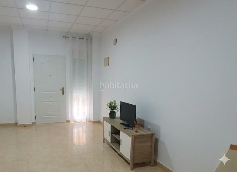 Foto f5aad408-0dca-484c-ade9-a0b78223e4a6. Casa amb calefacció aparcament a Almoradí