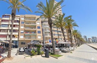 Flat  Paseo juan aparicio 3. Apartamento en primera línea con vistas únicas al mediterráneo