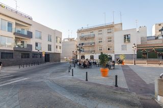 Local Comercial a Calle de sant roc 7. Planta baja 2 habitaciones en raval  elche