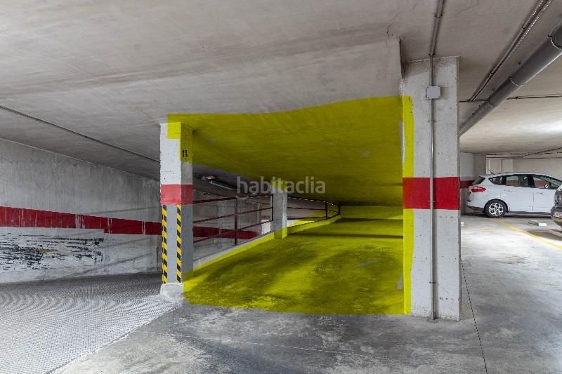 Foto abfc6927-298f-495f-b2f0-c5fc235a008c. Aparcament cotxe a Orihuela ciudad Orihuela