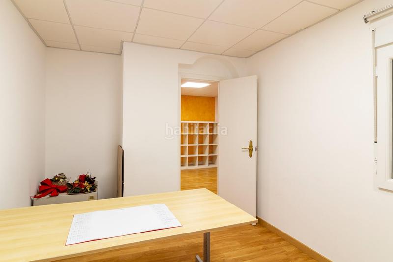 Foto cf558339-208f-4934-87d9-64a8a5910417. Location local commercial dans Orihuela ciudad Orihuela