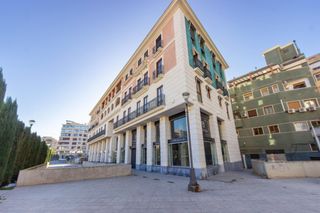 Lloguer Local Comercial a Orihuela Ciudad. Impulsa tu negocio! local comercial en alquiler en el emblemátic