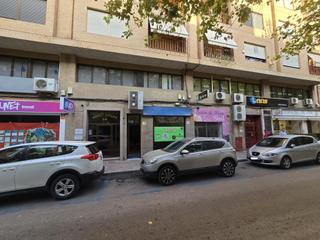 Lloguer Local Comercial a Orihuela Ciudad. Alquiler  amplio local comercial en los andenes en orihuela