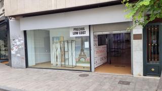 Location Local commercial à Orihuela Ciudad. Amplio y versátil local comercial en alquiler en orihuela