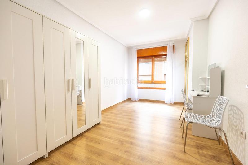 Foto 564b16b4-f49d-47b7-8c80-83c9638d12fa. Rent flat in Orihuela ciudad Orihuela