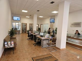 Lloguer Local Comercial a Orihuela Ciudad. Tu oportunidad! alquiler de local comercial en calle josé ávila