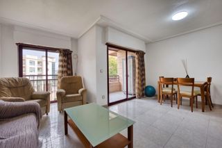 Appartamento  Calle obispo rocamora. Impecable y radiante piso de 3 dormitorios en calle obispo rocam