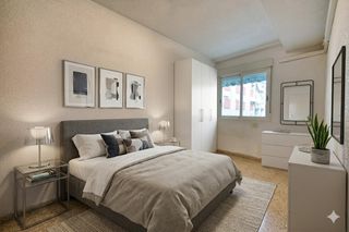 Etagenwohnung en Orihuela Ciudad. Gran piso en av. teodomiro con 4 habitaciones y todo el confort