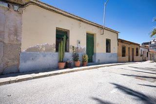 Casa  Sepulcro. Casa de pueblo para reformar en bigastro! casa de pueblo auténti