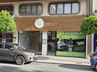 Lloguer Local Comercial a Orihuela Ciudad. Espectacular local premium y luminoso en avenida de españa junto