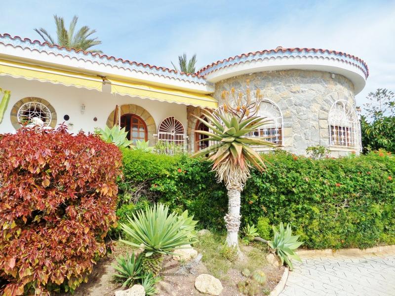 Foto 1235780c-587f-4260-bcb4-25220e1794fb. Xalet amb calefacció aparcament piscina a calas Santa Pola este Santa Pola