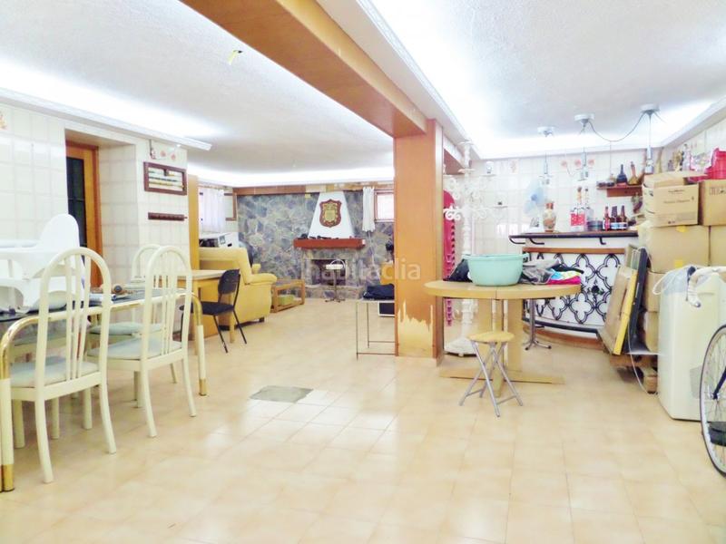 Foto 27ca64b8-34b5-42d8-b4a5-d2ea9959f0ca. Xalet amb calefacció aparcament piscina a calas Santa Pola este Santa Pola