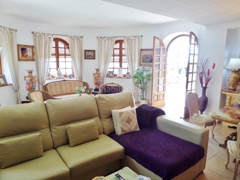 Foto 48b7df19-4dc0-499d-afc5-2299f2b36994. Xalet amb calefacció aparcament piscina a calas Santa Pola este Santa Pola