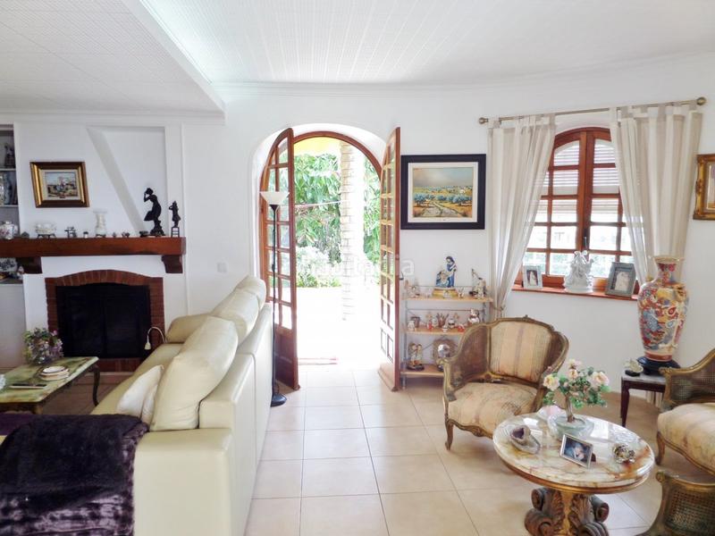 Foto 4bcdd550-36b1-41c0-8d6a-422c6db2805e. Xalet amb calefacció aparcament piscina a calas Santa Pola este Santa Pola