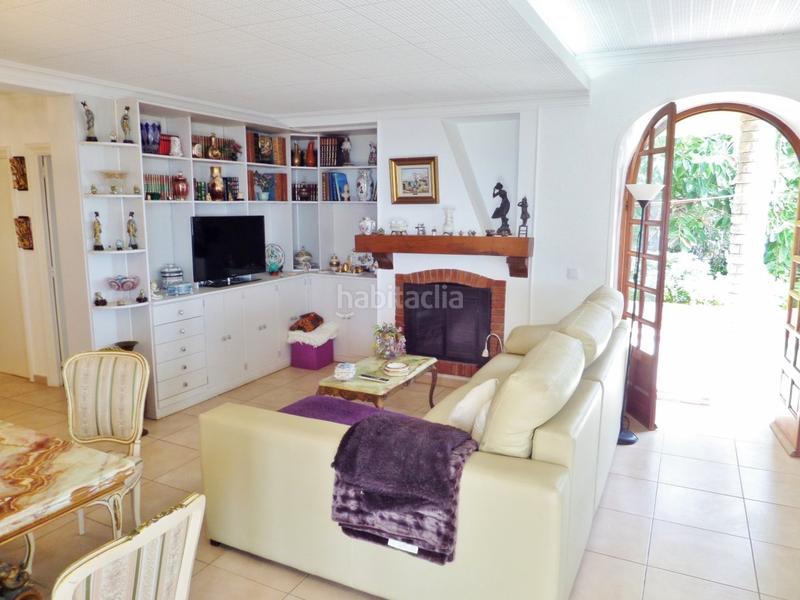 Foto 585302f9-8ab9-41eb-87d5-063858309e45. Xalet amb calefacció aparcament piscina a calas Santa Pola este Santa Pola