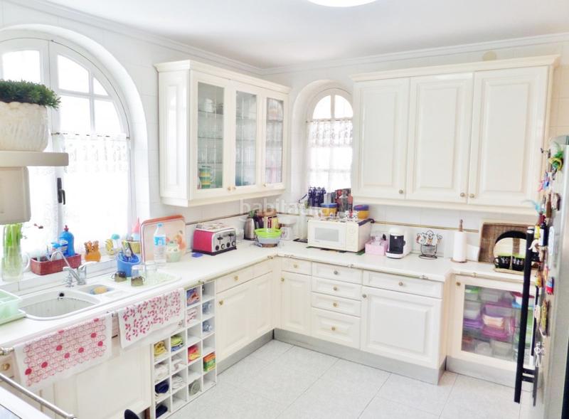 Foto 6f9d5ca2-f5cd-485d-ac97-3120d2417ed3. Xalet amb calefacció aparcament piscina a calas Santa Pola este Santa Pola