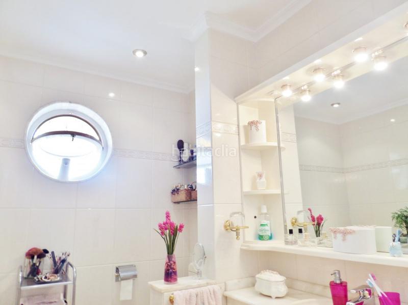 Foto d5eb8aa1-a39c-4fa4-99a2-eecb645c0d4d. Xalet amb calefacció aparcament piscina a calas Santa Pola este Santa Pola