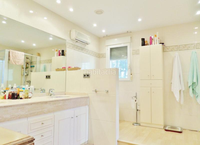 Foto 03f05814-db6e-49c9-a7f5-c13f648bb745. Xalet amb calefacció aparcament piscina a Santa Faz Alicante