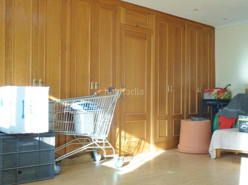 Foto 135a1752-4d0d-4d0f-99ee-ec602d30100e. Xalet amb calefacció aparcament piscina a Santa Faz Alicante