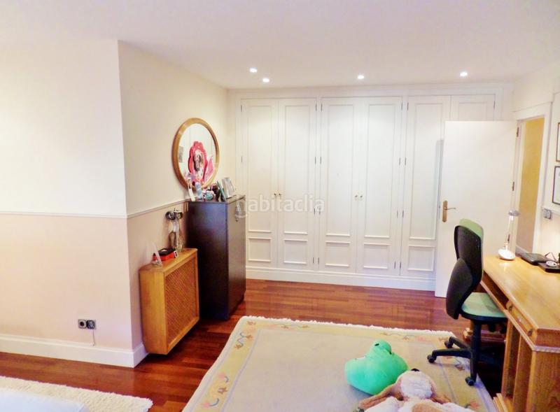 Foto 2593d9a4-20ed-441c-b053-40983d7515b5. Xalet amb calefacció aparcament piscina a Santa Faz Alicante