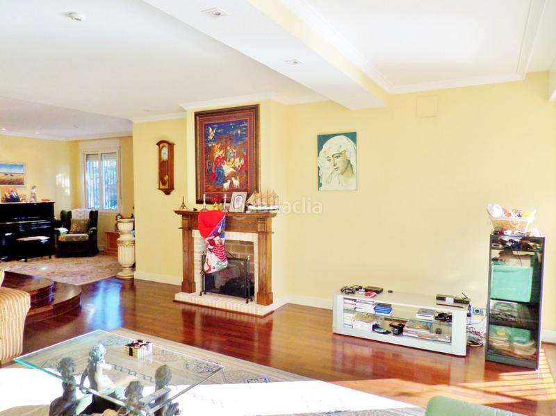 Foto 4644cb96-4ec6-44aa-987c-8048890bce88. Xalet amb calefacció aparcament piscina a Santa Faz Alicante