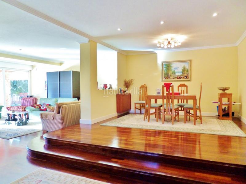 Foto 4a7a0f51-9cc4-4666-9821-bf78cc8e9a88. Xalet amb calefacció aparcament piscina a Santa Faz Alicante