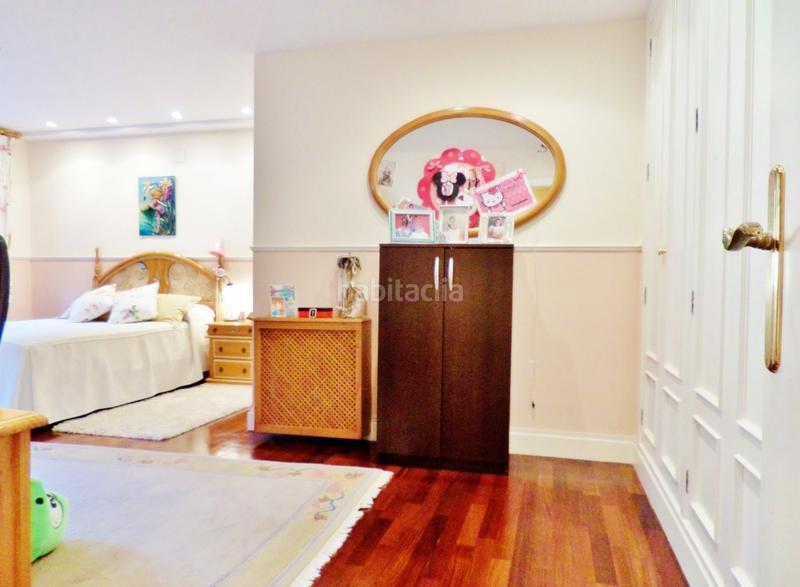 Foto 67d29901-0142-4b10-bfe7-bbd2187e7c47. Xalet amb calefacció aparcament piscina a Santa Faz Alicante