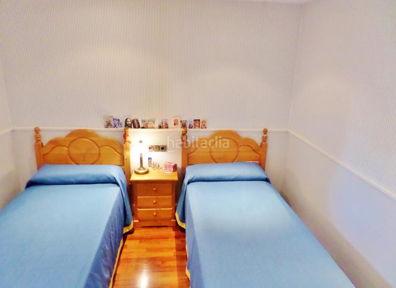 Foto 6d09d2d3-080f-4149-a245-aae0c4a656cb. Xalet amb calefacció aparcament piscina a Santa Faz Alicante