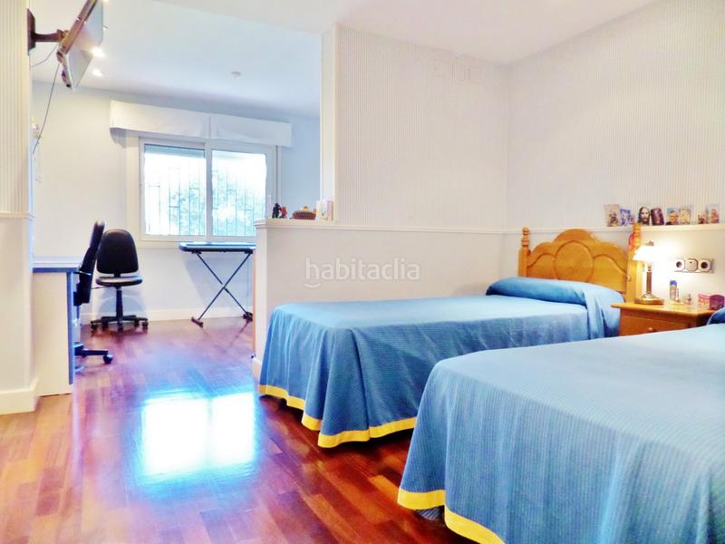 Foto 774b631b-403c-4d84-ab17-c290bf0ec3f1. Xalet amb calefacció aparcament piscina a Santa Faz Alicante