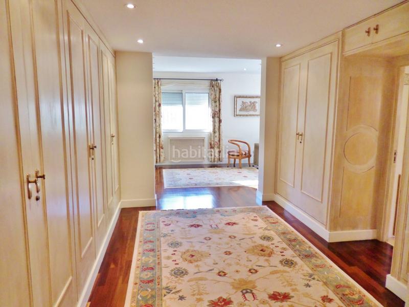 Foto 80d8384f-d1b1-45b0-a34d-cd4fcf45bb9f. Xalet amb calefacció aparcament piscina a Santa Faz Alicante