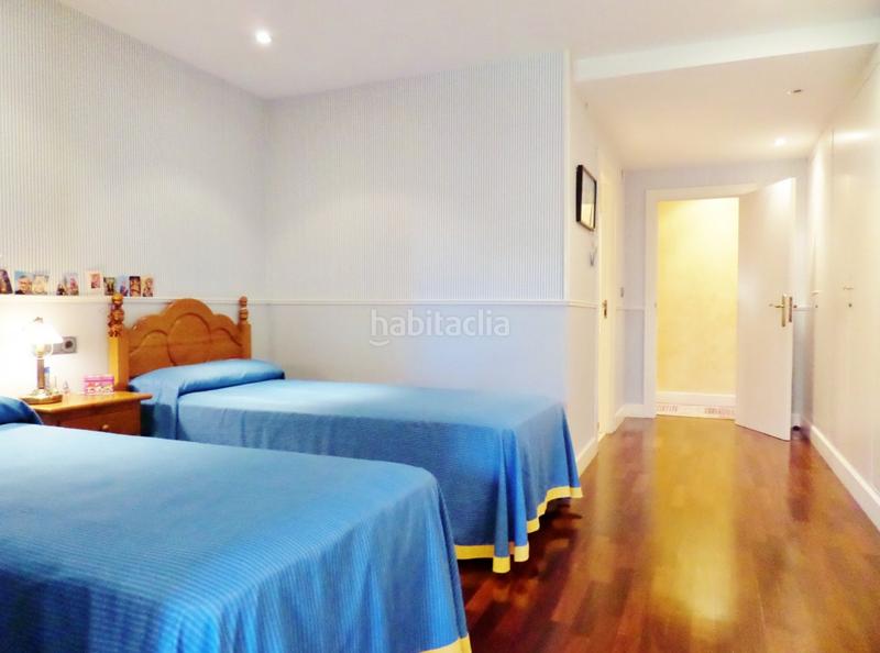 Foto bb958bff-7d83-471b-826f-1a2489f8a203. Xalet amb calefacció aparcament piscina a Santa Faz Alicante