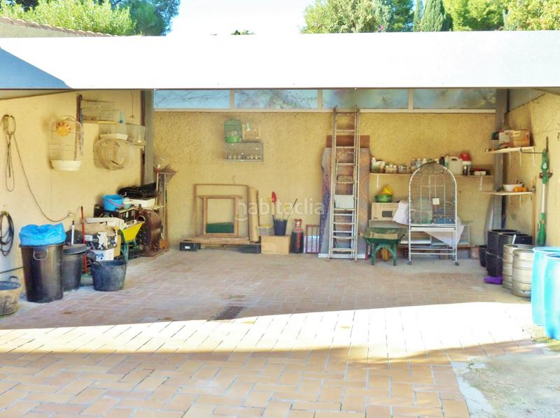 Foto c065e641-613d-49cf-9864-72934b11beec. Xalet amb calefacció aparcament piscina a Santa Faz Alicante