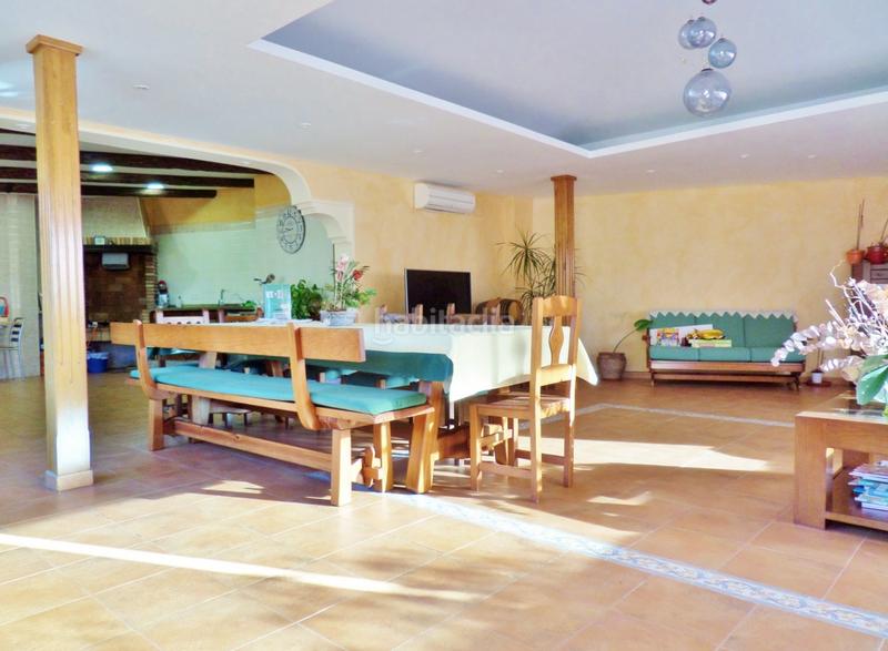 Foto cd00a431-1031-4490-acf4-c8eceb8f93b2. Xalet amb calefacció aparcament piscina a Santa Faz Alicante