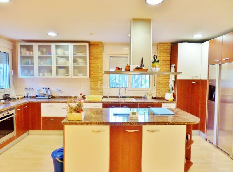 Foto ea32d59e-a6aa-4a0b-9e7b-8ec471d755f5. Xalet amb calefacció aparcament piscina a Santa Faz Alicante