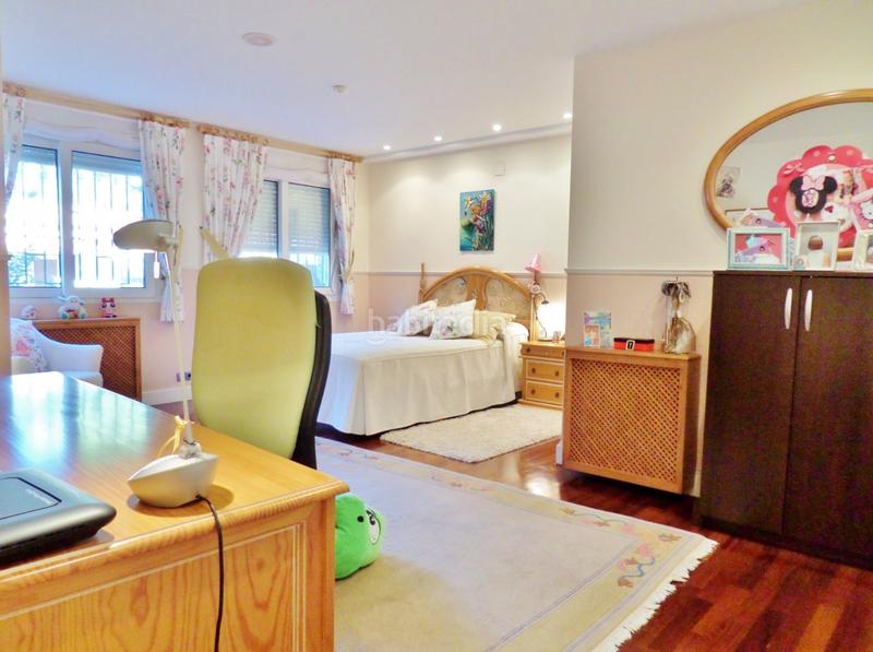 Foto ec365e03-490b-4b7b-89d1-c6c9648ee22d. Xalet amb calefacció aparcament piscina a Santa Faz Alicante