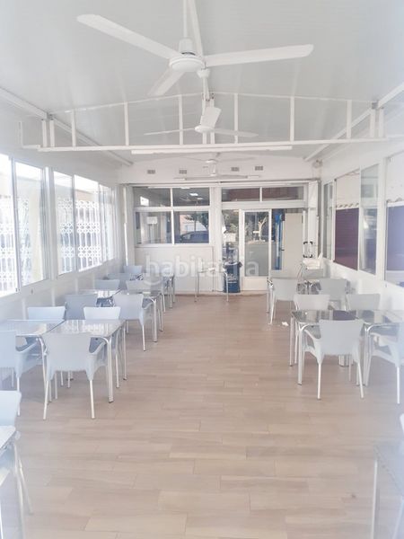 Foto 3a2cd9d2-9ca5-4898-8747-cea9cd9da007. Local comercial a Campello Playa Campello (el)