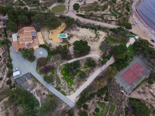Xalet a Poble Nou-Montiboli. Magnifica y exclusiva villa de lujo a pie de playa con grandisim